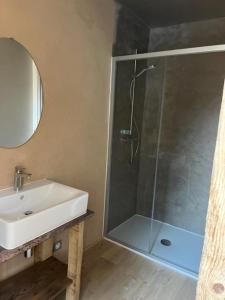 B&B / Chambres d'hotes Gite les 4 Saisons - chambre Hiver : photos des chambres