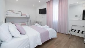 Lovely Rooms by Rentbeat