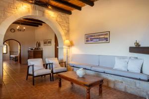 Anemole Traditional Cretan Villa