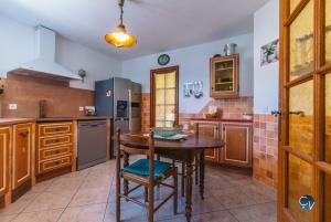 Maisons de vacances Villa avec piscine et studio, Sejour convivial ! : photos des chambres