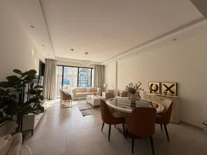 Skyview - One minute to Vendome mall - Sumaysimah