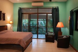 home stay pool villa chiang mai