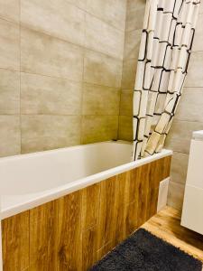 Новобудова Стрийська 45а Автовокзал Гашека онколікарня