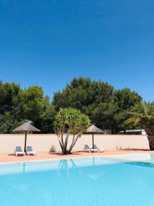 Campings Camping 3 etoiles - Piscine - eehdai : photos des chambres