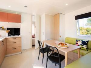 Campings Camping 3 etoiles - Piscine - eehdai : photos des chambres
