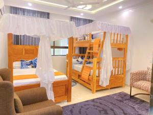 Amarossi Eagle Residence 3rd Avenue Beach Apartments Nyali