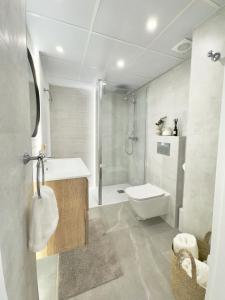 Casa Levante Calpe - Modern Beachfront Apartment with Sea View