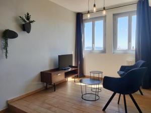 Maisons d'hotes Chambres d'hotes - Bed and Breakfast Les Palmiers : photos des chambres