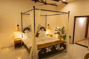 Cali - Stays By The Bay - Chapora