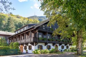 Romantik Hotel Die Gersberg Alm mit Panoramablick auf Salzburg - 4hvězdičkové hotely ve městě Salcburk