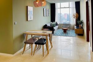 Ludy House