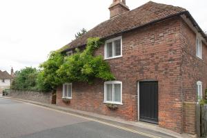 Wisteria Cottage
