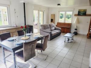 Family Home Between Land Sea Maison Familial Entre Terre et Mer Avec piscine