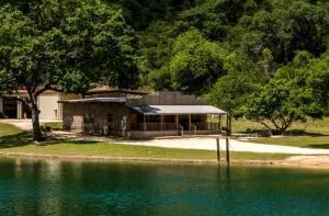 Spacious Lodge Cabin Rental Ideal for a Family Getaway in Texas Hill Country - كونكان