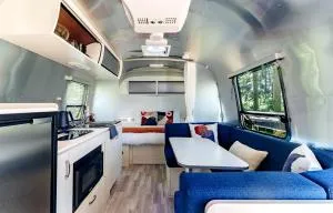 Modern Airstream Fully Equipped in Washington - Friday Harbor