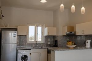 Exquisite 2 Bdr Apartment Waterside