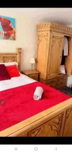 Luxury 4 Bedroom entire Apartment in Birmingham Free Parking peaceful place smethwick - 西布罗姆维奇