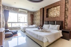 Sun Sky Resort Near Beach