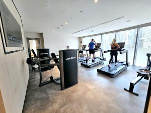 SUNRISE HOMES - Lavish 2 Bedrooms with Dubai Fountain View!