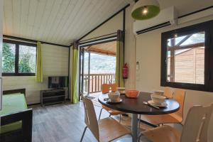 Les Lingoustes - Cottage climatisé avec piscine