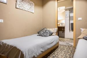 Bari LandLord