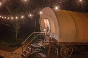 Beautiful Glamping Wagon Great for Outdoor Adventures in Tennessee - Benton
