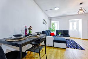 Beautiful and spacious flat in the center