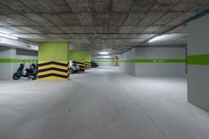 Luxurious studio with view gym parking and keyless access