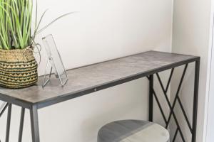 One Bed Apartment - Central Stay - Modern Comfort