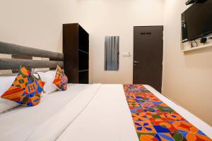 FabHotel Freedom International