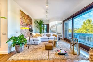 Skylife 360 Rooftop Penthouse