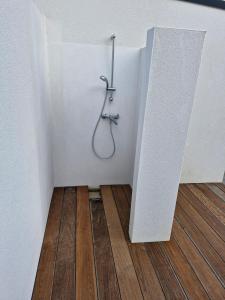 Villas Villa Pool Lake Beache City : photos des chambres