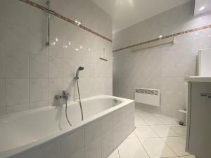 Apartment in Nieuwpoort with Sea Views