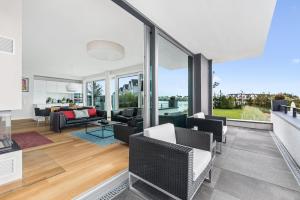 Ocean Lodge- Meerblick, Terrasse, Balkon, Kaminofen