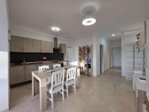 As de Casas - Apartamento en Urbanización Villas Playa