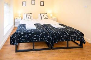 LLAREGGUB Amazing House In Afan Forest With Breath-Taking Views By STAE-Homes