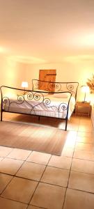 Maisons de vacances La Rose des Vents & Spa - Gite La Parenthese : Maison 4 Chambres