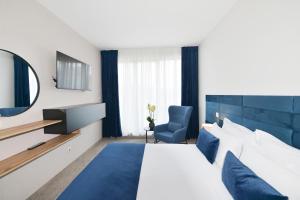 Suite with King Bed and Sofa Bed - Non-Smoking room in Best Western Art Plaza Hotel