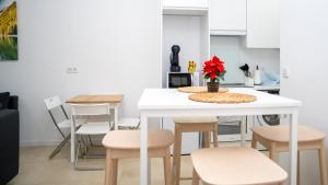 Studio New Complete Metro Supermarkets