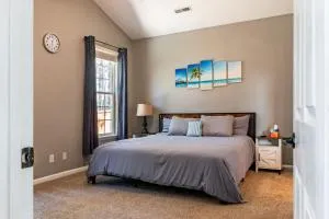 3BR Retreat With Fenced Backyard And Near Beaches - 鹅溪