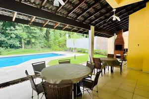 Maravilhosa Casa em Riviera - SP (2)