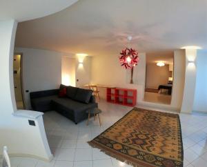 La Tana del Riccio - bilocale con giardino e Jacuzzi sulla collina di Aosta