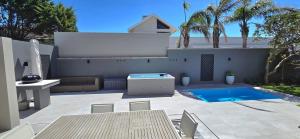 Luxury Mini Villa Sunset Beach Cape Town