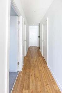 Park View 3 Bed Ensuite Apartment only 5 min walk to Arndale