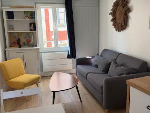 Triplex au cœur de Le Palais avec Internet - FR-1-418-261