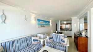 22 Bronze Beach - Stunning seaviews & beach access - 2BR Umhlanga