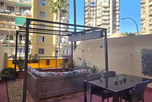 City Central Apartment with large patio BY NAMASTE ELITE