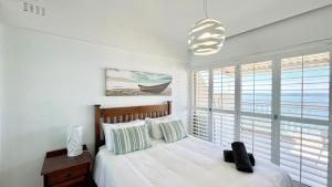22 Bronze Beach - Stunning seaviews & beach access - 2BR Umhlanga