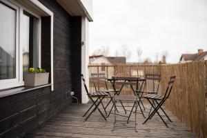 4 Bedroom House with Playground, BBQ & Free Parking