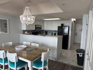 NEW OCEANFRONT 2br2ba - Camelot 411